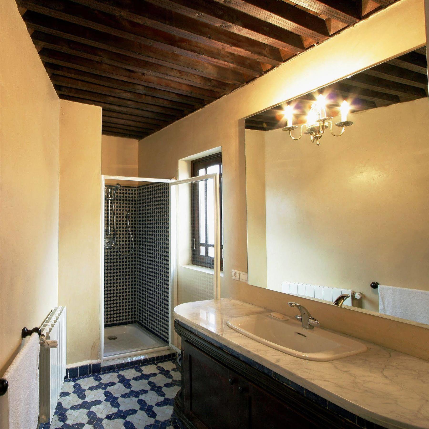 Riad Misbah Fez Bagian luar foto