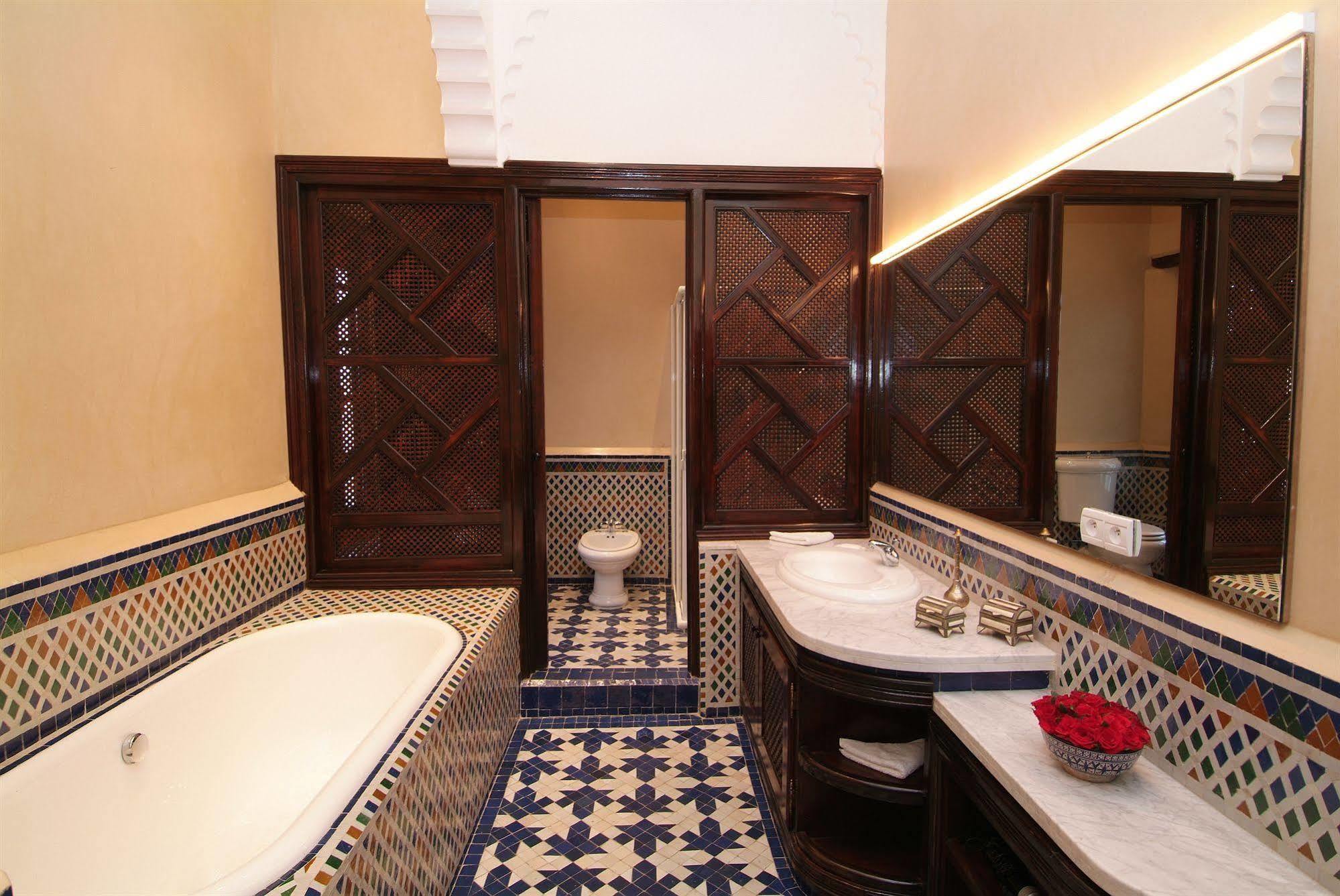 Riad Misbah Fez Bagian luar foto