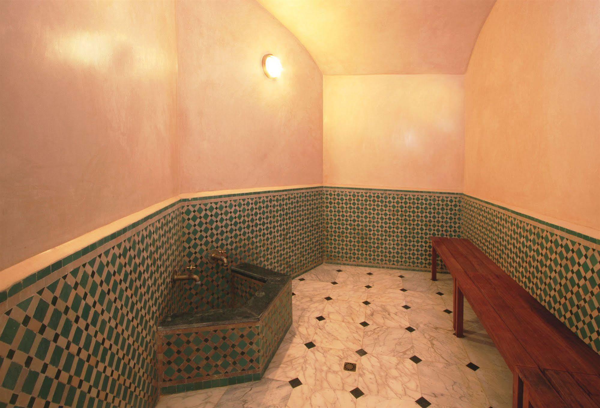 Riad Misbah Fez Bagian luar foto